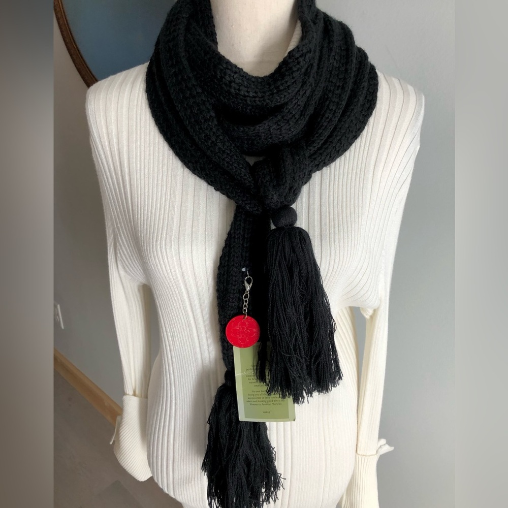 NWT Fownes Black Long Knit Tassel Scarf with Red Bonus Keychain